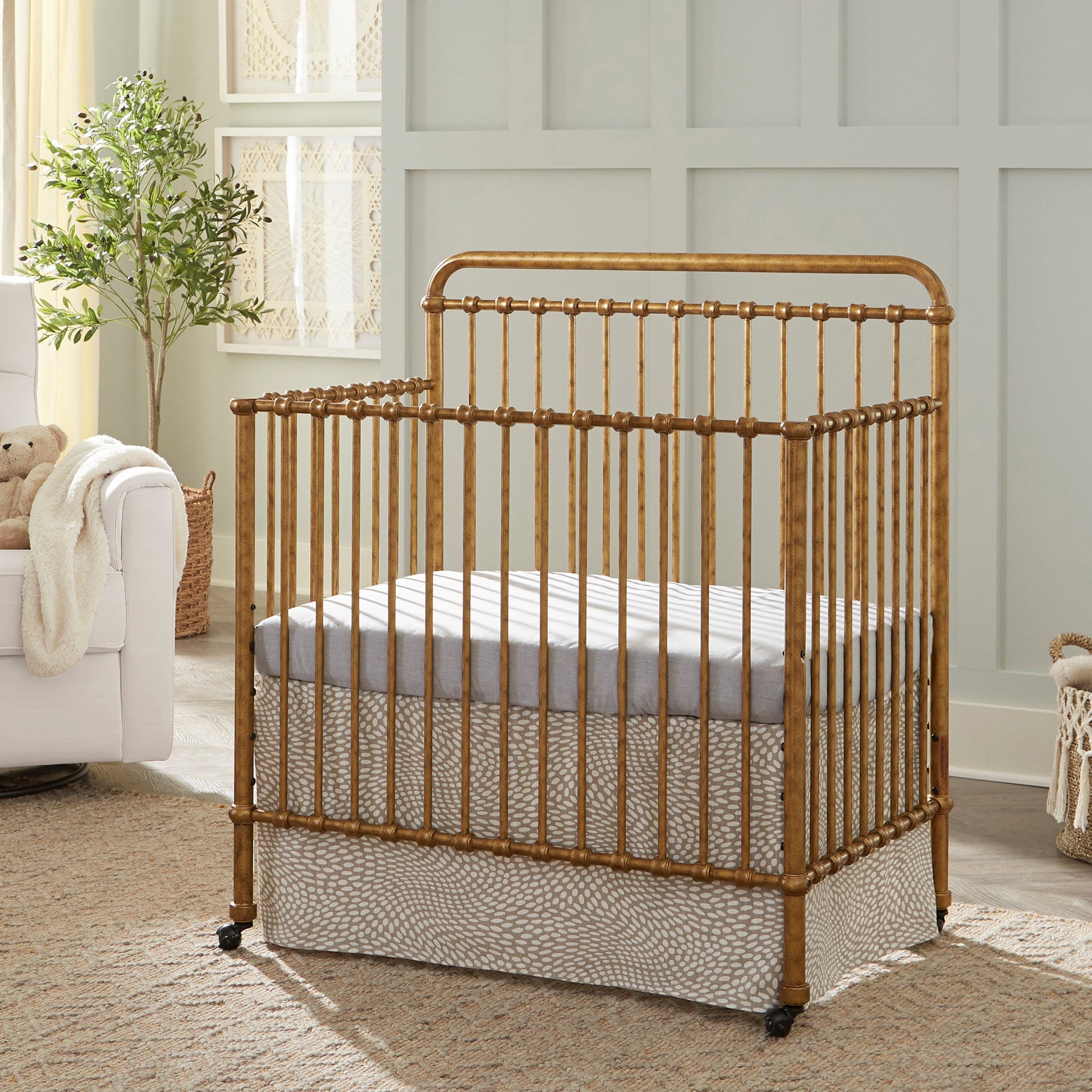 M15398VG,Winston 4-in-1 Convertible Mini Crib in Vintage Gold