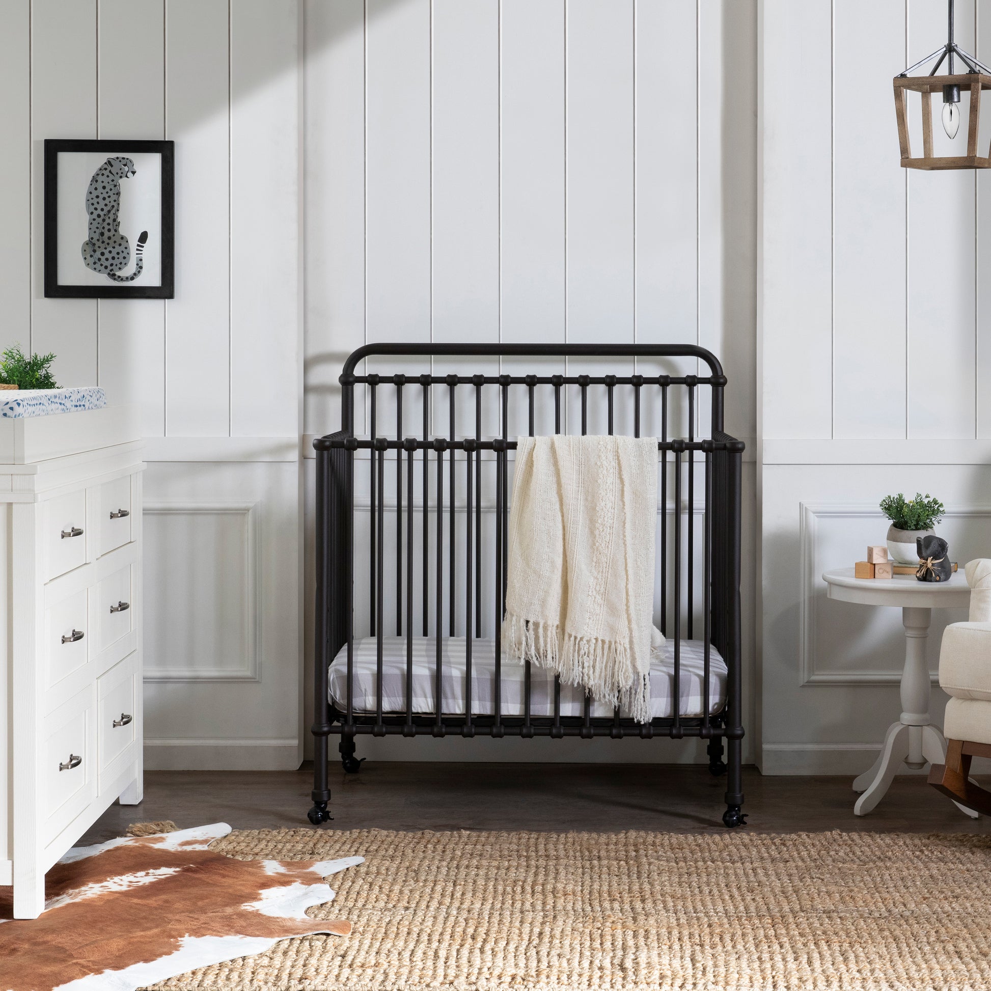 M15398UR,Winston 4-in-1 Convertible Mini Crib in Vintage Iron