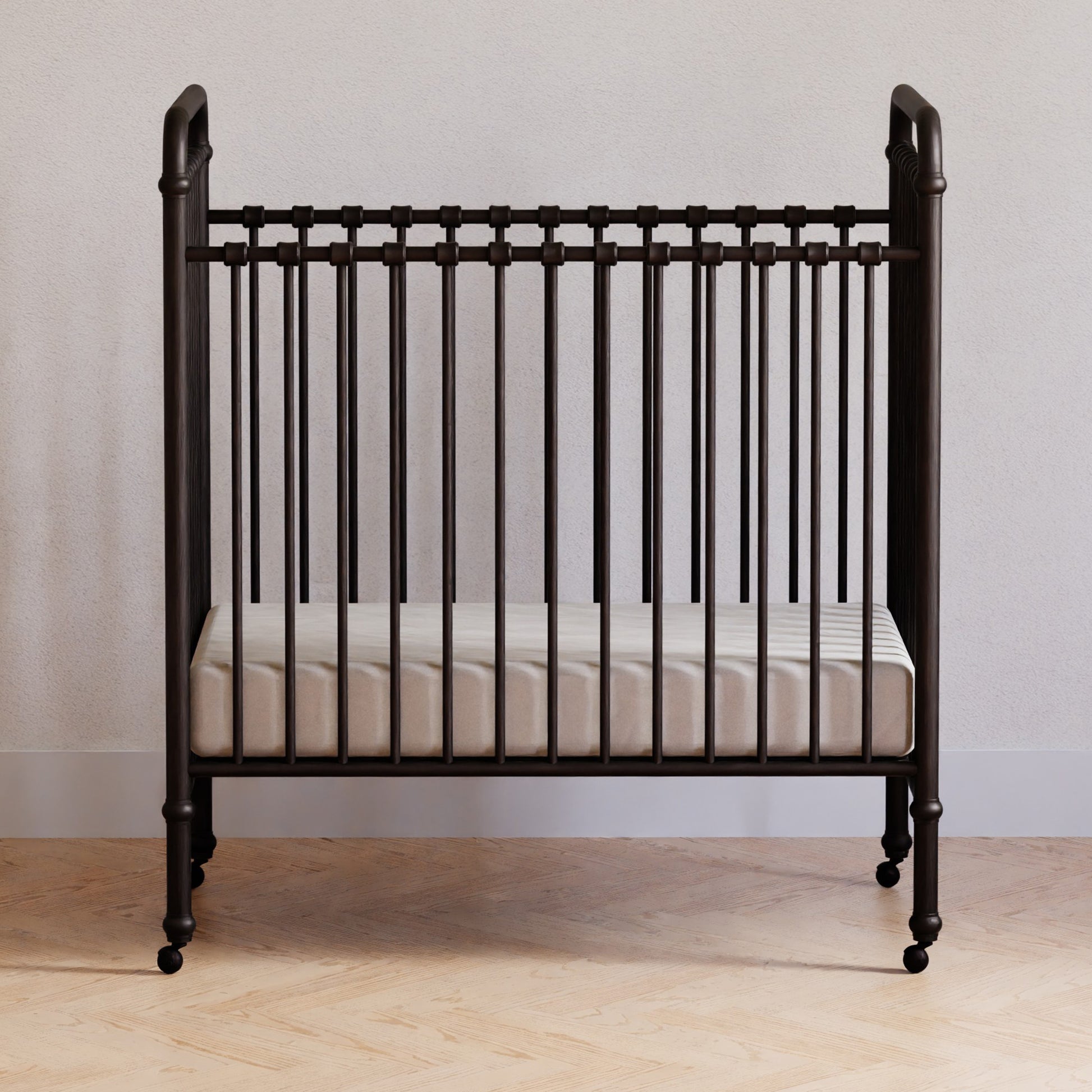 M15598UR,Abigail 3-in-1 Convertible Mini Crib in Vintage Iron